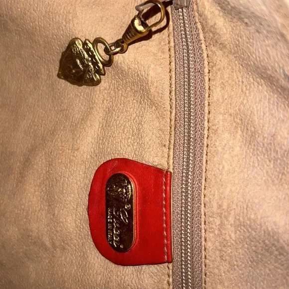 Gucci Red Shoulder Bag - Picture 6 of 13